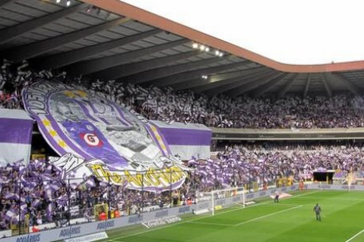 Open training in Constant Vanden Stock-stadion