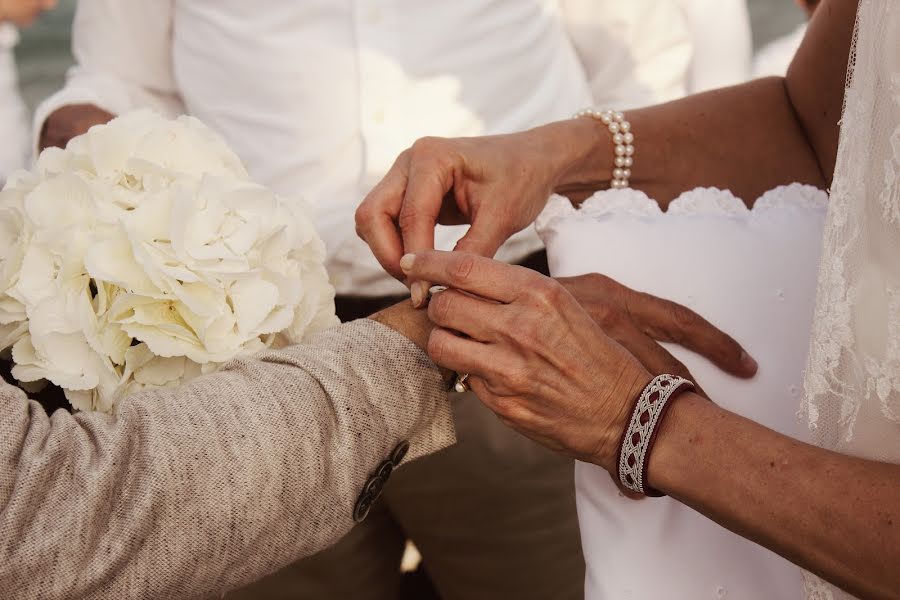 Fotógrafo de casamento Alavoine Nathalie (alavoinenathali). Foto de 13 de fevereiro 2017