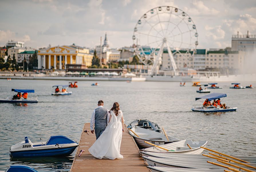 Nhiếp ảnh gia ảnh cưới Aleksey Isaev (alli). Ảnh của 3 tháng 8 2021