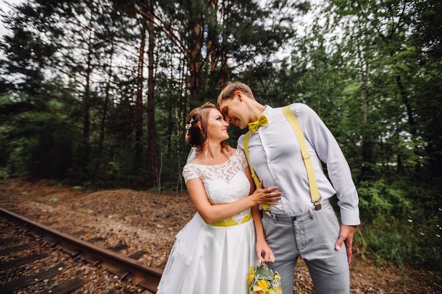 Fotografo di matrimoni Evgeniy Konstantinopolskiy (photobiser). Foto del 12 maggio 2019