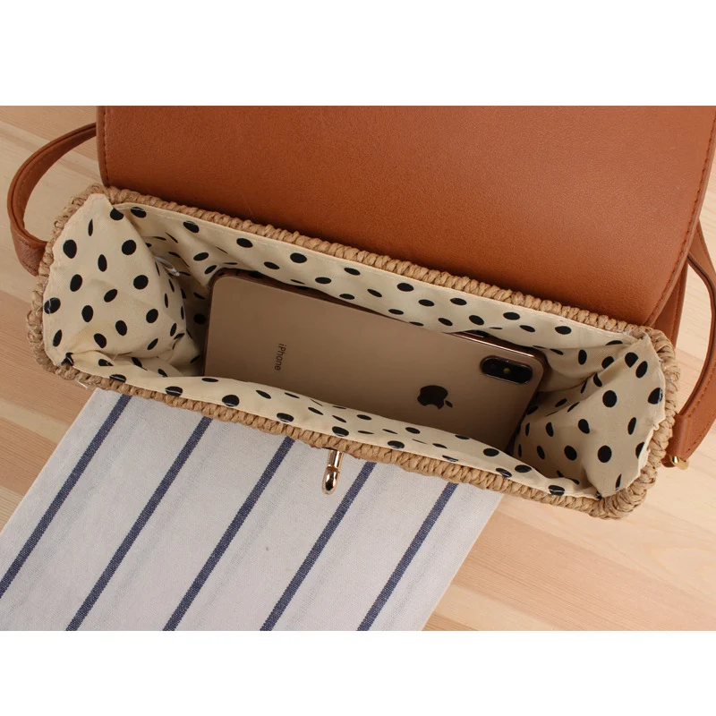 Zomerse casual vierkante Crossbody Woven Bag met sluiting, geweven voor een stijlvolle look en perfect voor dagelijks gebruik.
