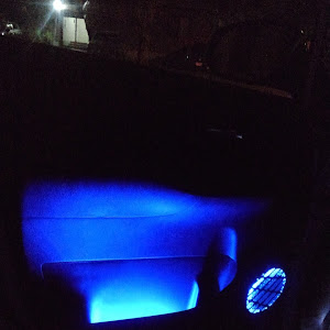 ヴォクシー ZRR85W