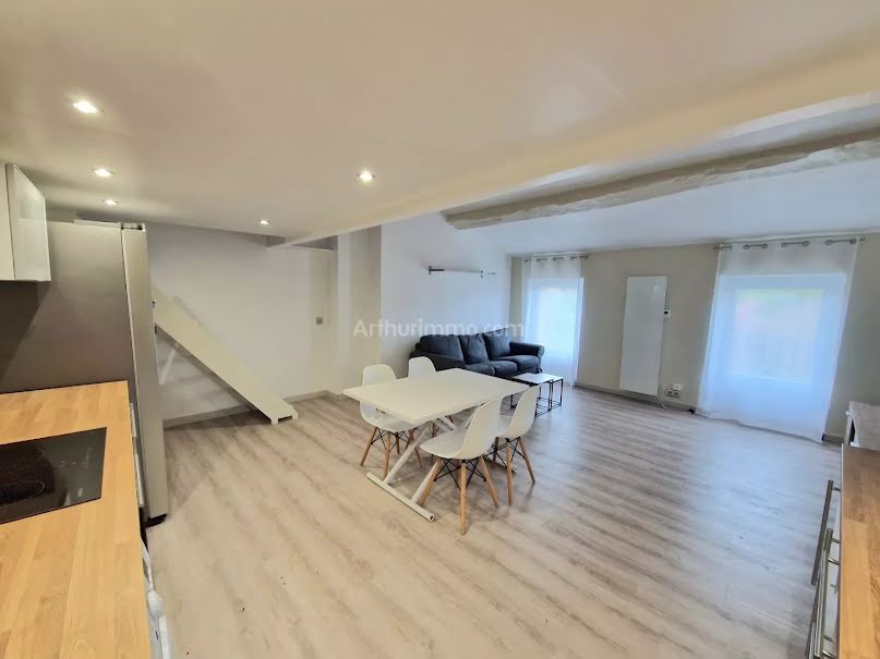 Location meublée appartement 2 pièces 50 m² à Trans-en-Provence (83720), 620 €