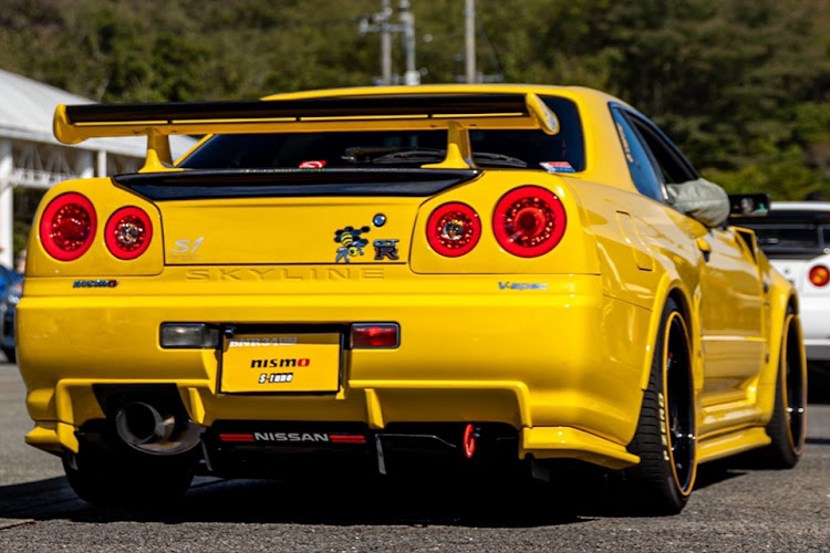 スカイライン GT-RのR'sミーティング・今年もきたぞ！・R's meeting2021・しゃしゃりでる？・チューリップ🌷？に関するカスタム事例の投稿画像10枚目