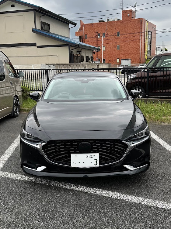 MAZDA3のMazda3・セダン・BP8P・ナンバー移設に関するカスタム事例の投稿画像2枚目