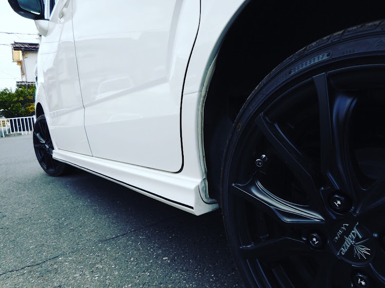 Nボックスカスタムの愛車・nbox custom・黒ライン・ドレスアップテープ・自己満に関するカスタム事例の投稿画像4枚目