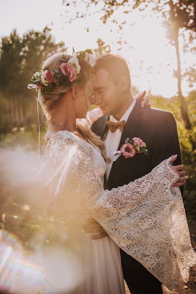 Fotografo di matrimoni Justyna Dąda (whitebeestudio). Foto del 19 ottobre 2022