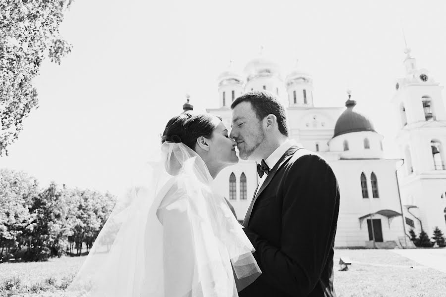 Wedding photographer Irina Rodina (irinarodina). Photo of 16 December 2013