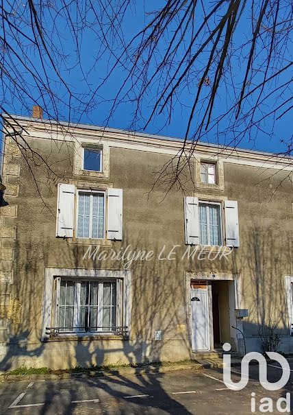 Vente maison 6 pièces 180 m² à Usseau (79210), 198 000 €