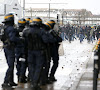 Les supporters du FC Nantes n'en peuvent plus et s'accrochent avec les forces de l'ordre : "FC Kita, on n'en veut pas"