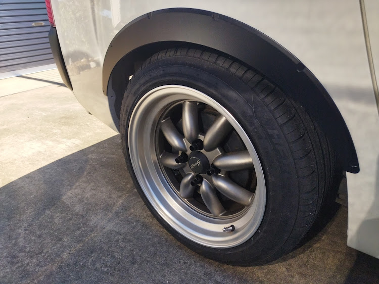 プロボックスバンのみんなでつくろうホイール図鑑・車高調整・DIY・ホイール交換・11月もよろしくお願いしますに関するカスタム事例の投稿画像3枚目