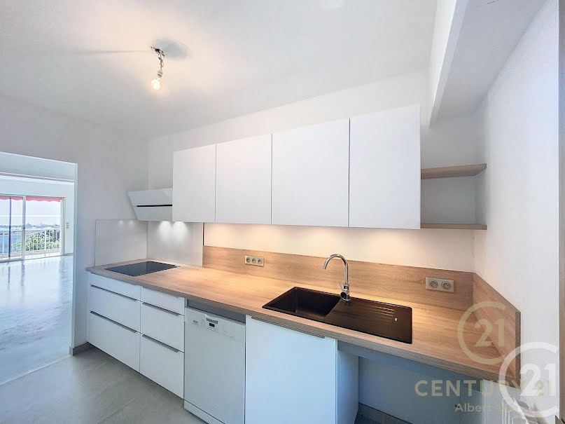 Location  appartement 3 pièces 80.35 m² à Antibes (06600), 2 100 €