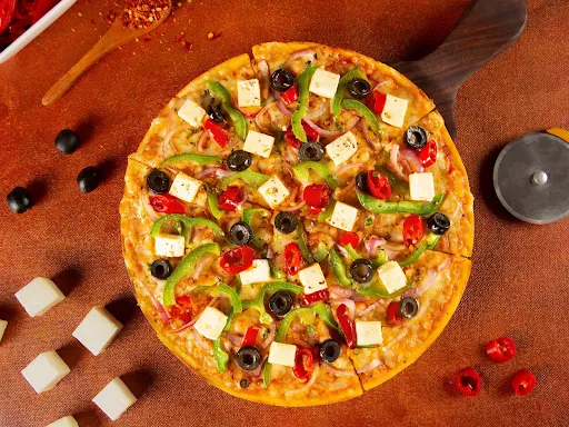 Paprika Paneer Grande Pizza