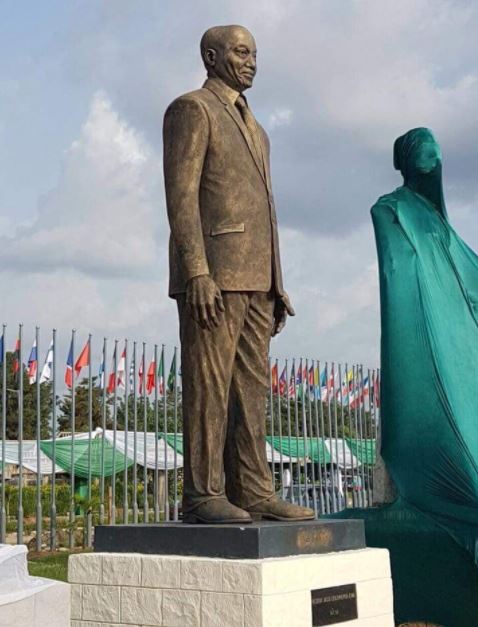 The big bronze statue of Jacob Zuma, unveiled yesterday in Nigeria.