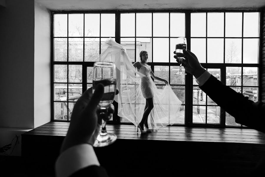 Wedding photographer Pavel Smirnov (sadvillain). Photo of 17 December 2019