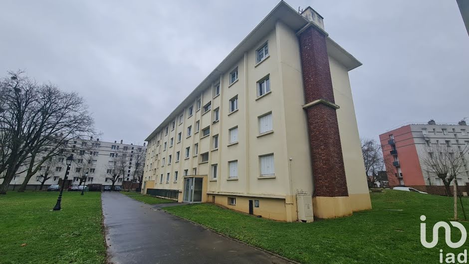 Vente appartement 4 pièces 72 m² à Sainte-genevieve-des-bois (91700), 169 000 €