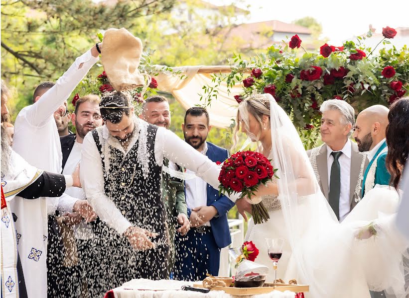 Fotógrafo de bodas Kostis Karanikolas (photogramma). Foto del 8 de marzo