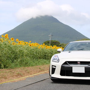 NISSAN GT-R R35