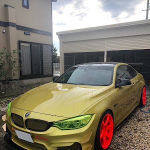 M4 クーペ