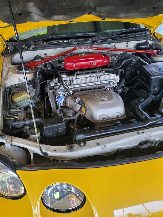 セリカのST202セリカ・タイミングベルト交換・ベルト交換・スーパーストラットサスペンション・エキマニ交換もに関するカスタム事例の投稿画像1枚目