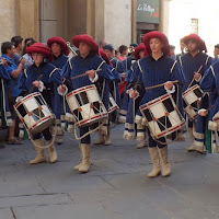 i tamburini chiamano alla festa di 