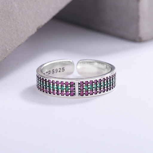 Title 4, Full Diamond Three-dimensional Fashion Ring, a ...