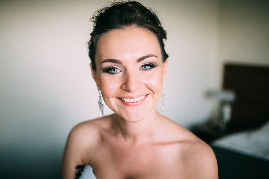 Wedding photographer Marina Lobanova (lassmarina). Photo of 20 April 2015