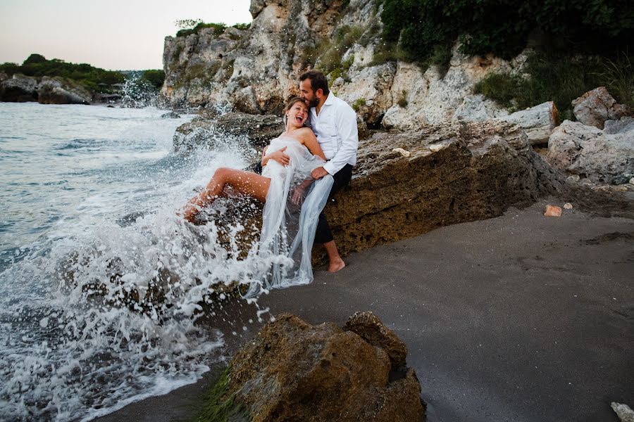 Wedding photographer Ciprian Dumitrescu (cipriandumitres). Photo of 14 August 2017