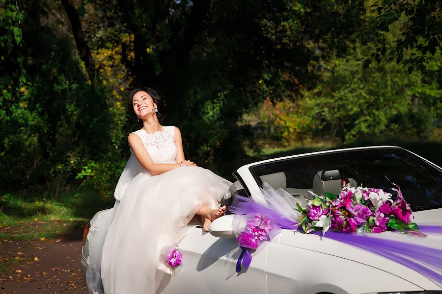 Fotógrafo de casamento Dmitriy Strockiy (strotsky). Foto de 7 de dezembro 2016