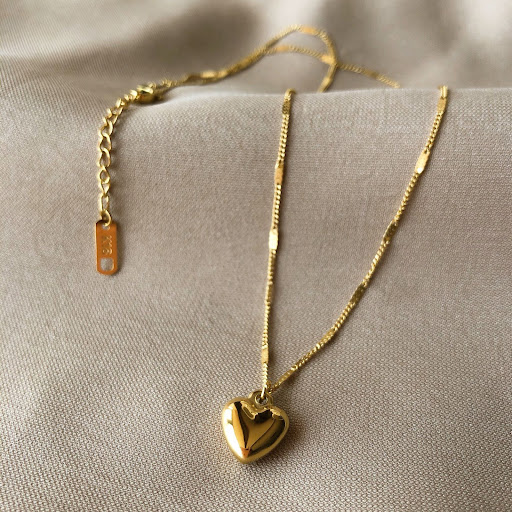 Title 1, Glossy three-dimensional peach heart necklace