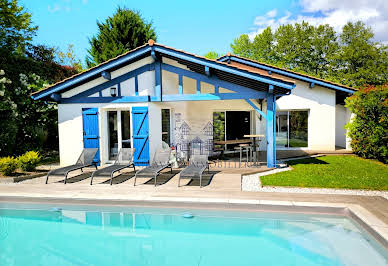 Maison avec piscine et terrasse 10