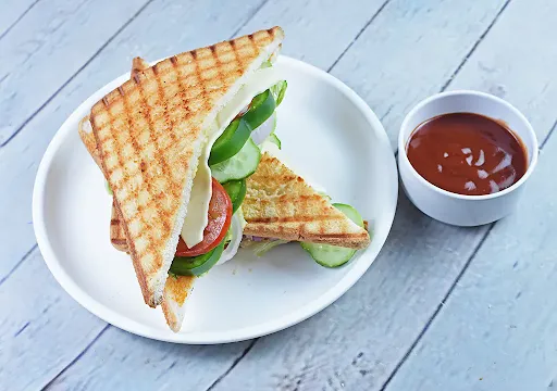 Veggie Supreme Grilled Sandwich [1 Layer/2 Slices Bread]