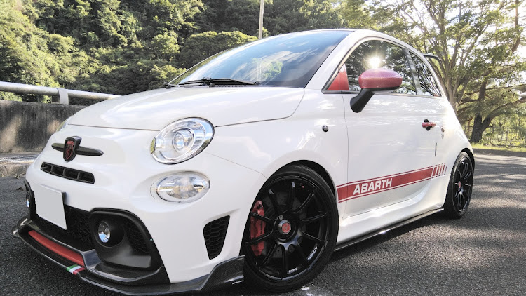 アバルト 595の2020ベストショットに関するカスタム事例の投稿画像1枚目