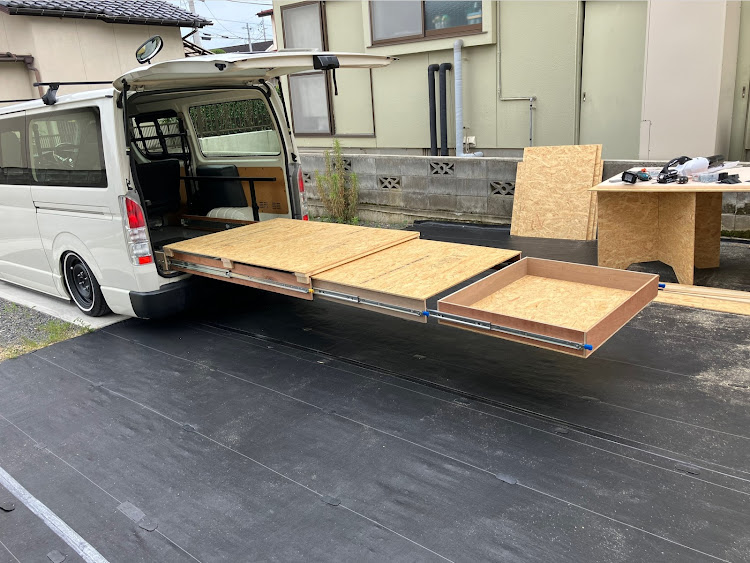ハイエースバンのハイエース・ハイエースDX・ハイドロハイエース・現場車・スライドフロアに関するカスタム事例の投稿画像8枚目