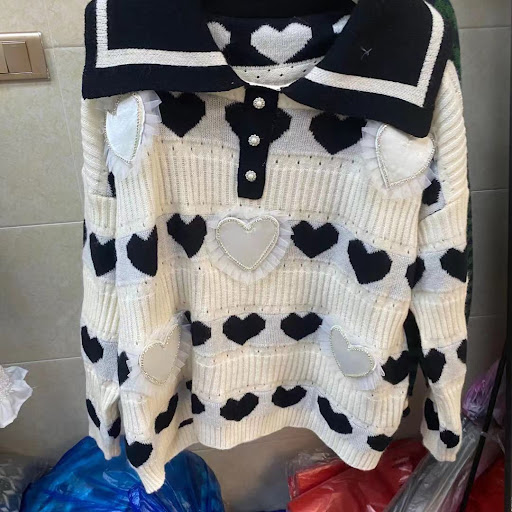 Title 3, Womens Fashion Doll Collar Printed Sweater