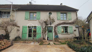 maison à Mauperthuis (77)