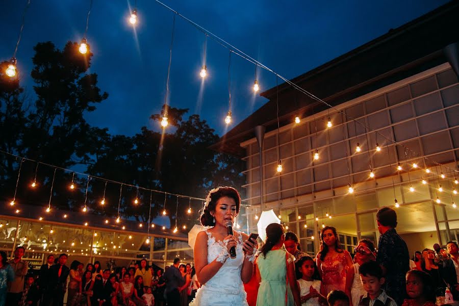 Fotógrafo de casamento Denden Syaiful Islam (dendensyaiful). Foto de 26 de setembro 2016