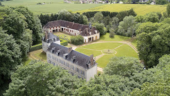 château à Joigny (89)