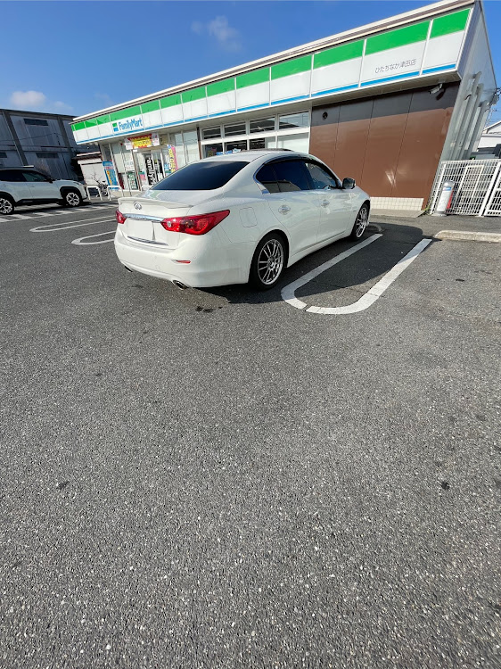 スカイラインの今年1年ありがとうございました・ダウンサス探し中・ドライブに関するカスタム事例の投稿画像2枚目