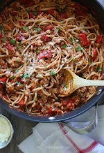 Spicy Whole Wheat Linguini with Sausage and Roasted Peppers was pinched from <a href="http://www.skinnytaste.com/2014/10/spicy-whole-wheat-linguini-with-sausage.html" target="_blank">www.skinnytaste.com.</a>