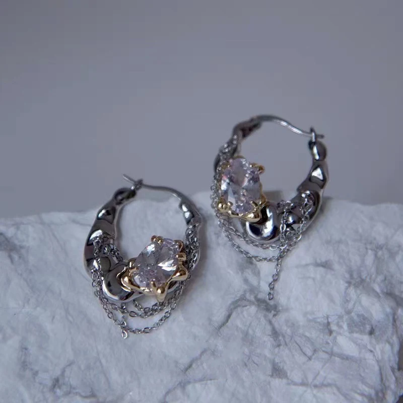 Trendy decoratie gepersonaliseerde fashion oorbellen. Laat je stijl zien met unieke, persoonlijke oorbellen. Creëer de jouwe!