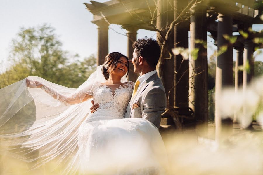 Wedding photographer Sam Spicer (samspicerphoto). Photo of 1 July 2019