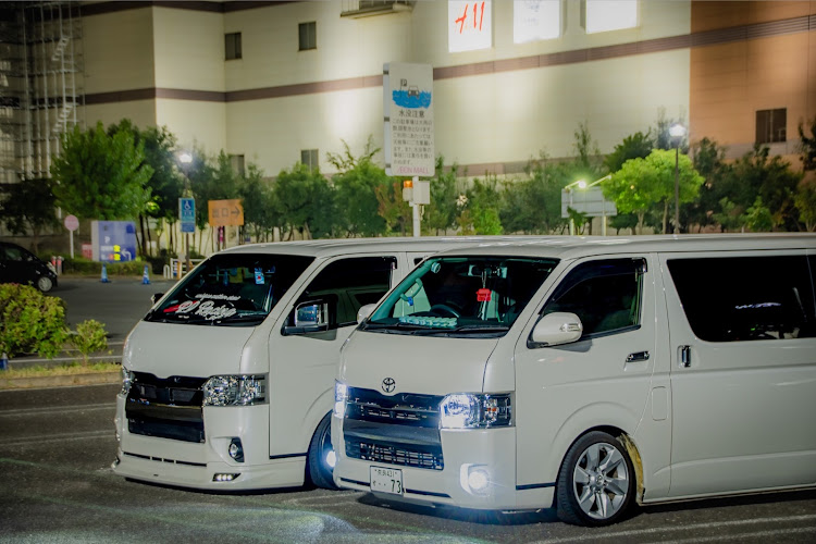 ハイエースバンの低そうでもないし低くない車😆・ハイエース200系・奈良県・ハイエース仲間が欲しい・ハイエース4型に関するカスタム事例の投稿画像2枚目