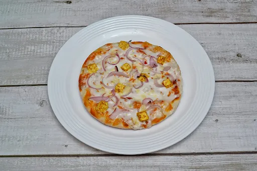 Onion With Paneer Pizza