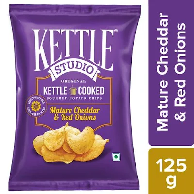Kettle Studio Potato Chips - Sharp Jalapeno & Cheese Cream - 125 gm