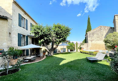 Maison avec piscine et terrasse 4