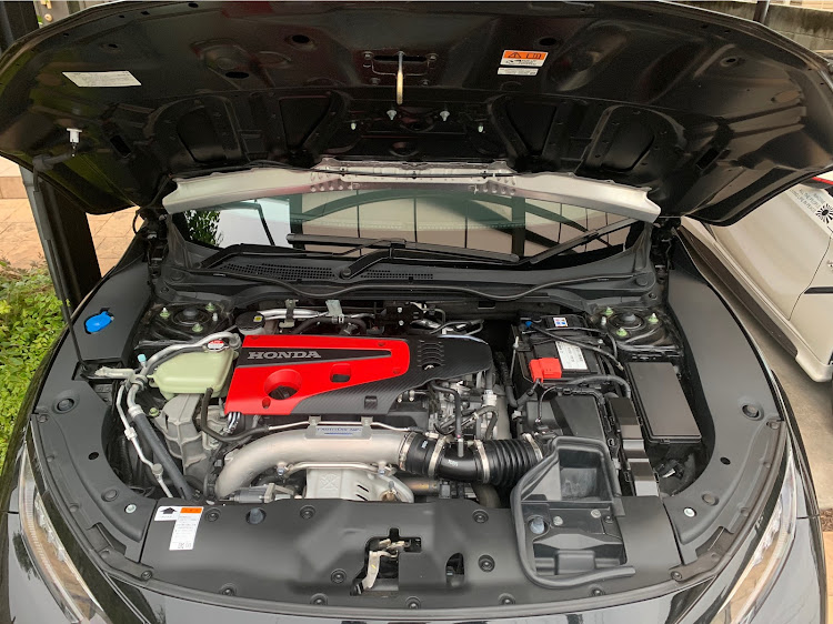 シビックタイプRのクイックシフター・無限MUGEN・自己満足・ガーニッシュフロントフェンダーに関するカスタム事例の投稿画像1枚目