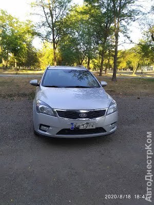 продам авто Kia Cee'd cee'd SW II фото 5