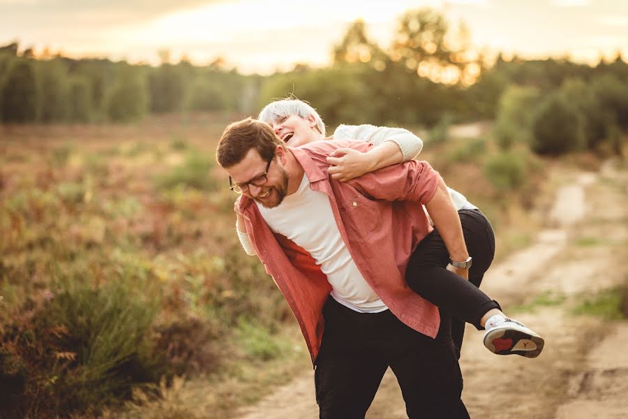 Hääkuvaaja Edwin Hurt (edwinhurt). Kuva otettu 10. elokuuta 2019