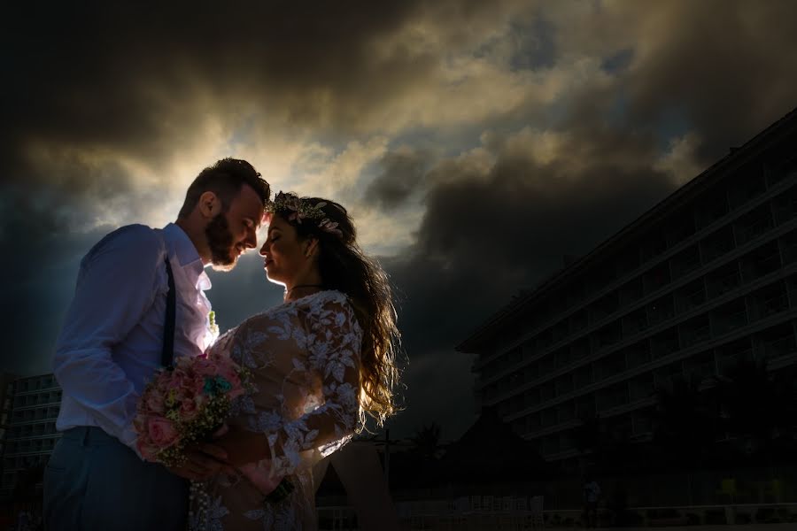 Wedding photographer Cesar Rioja (cesarrioja). Photo of 12 September 2017